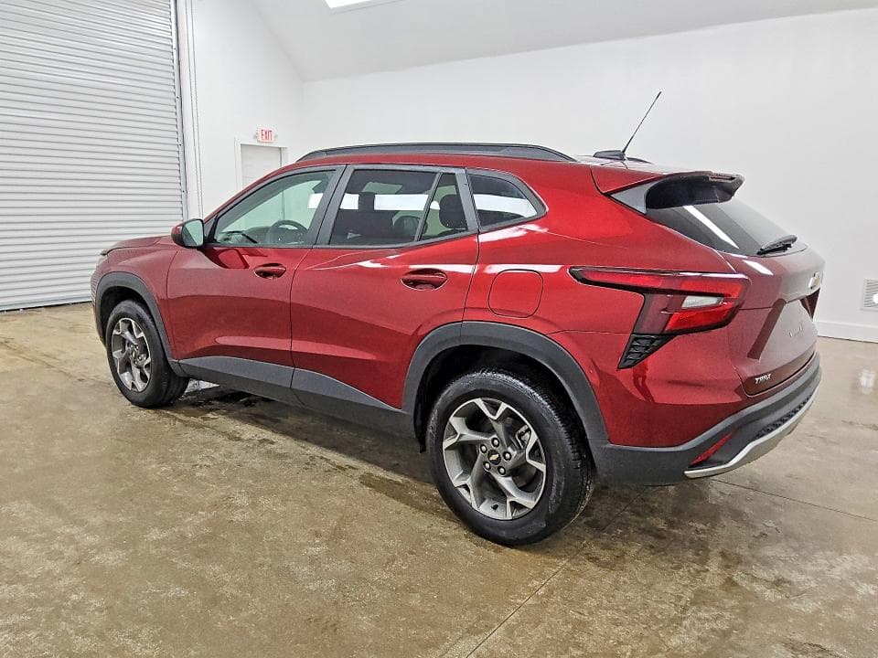 2025 CHEVROLET TRAX 1LT 2