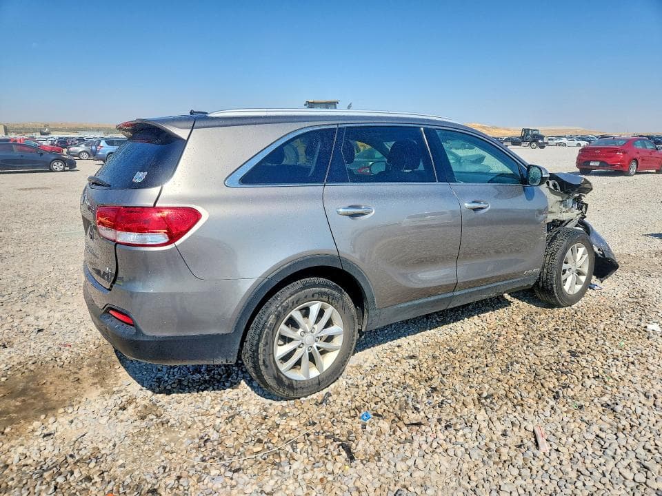 2017 KIA SORENTO LX V6 3