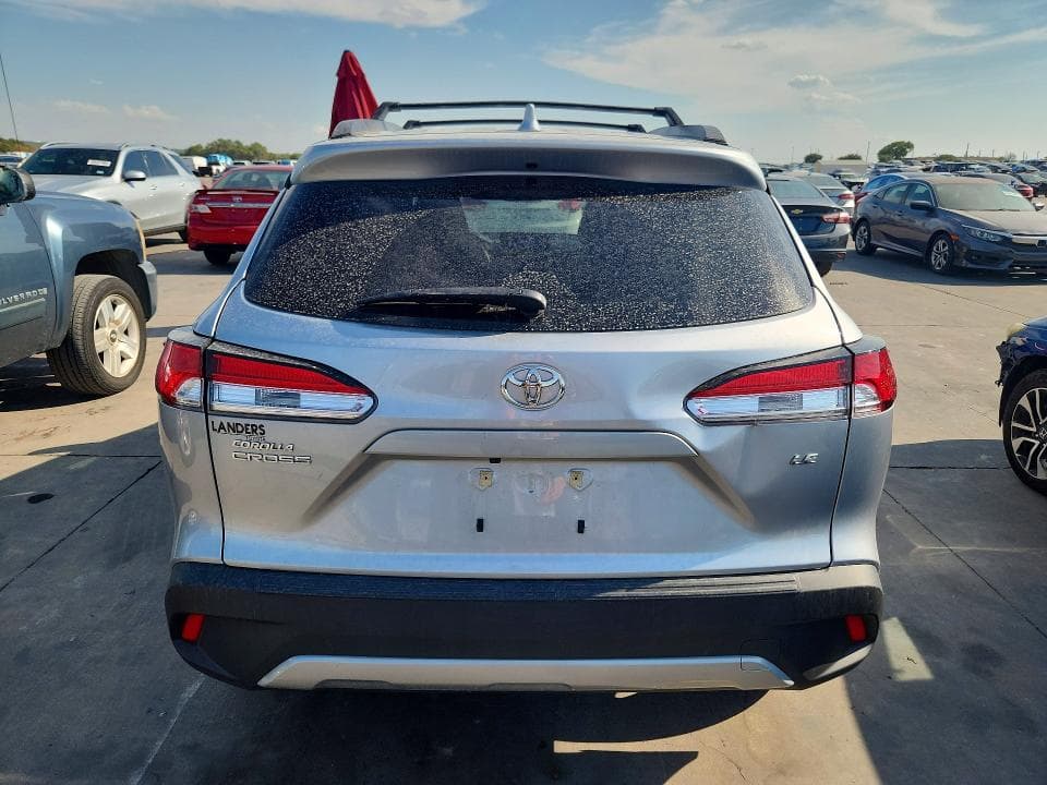 2024 TOYOTA COROLLA CROSS LE 6