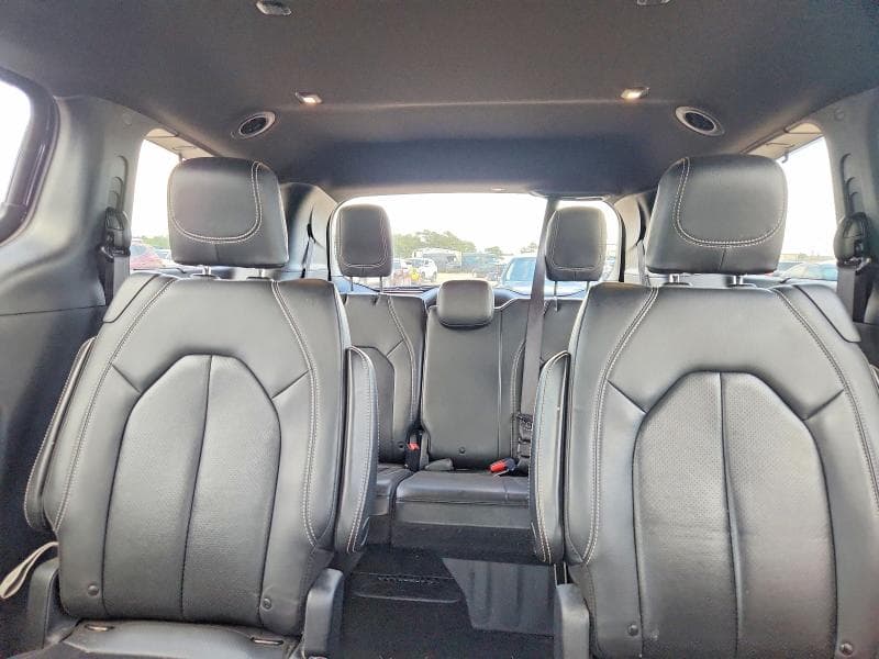 2020 CHRYSLER PACIFICA TOURING L 10