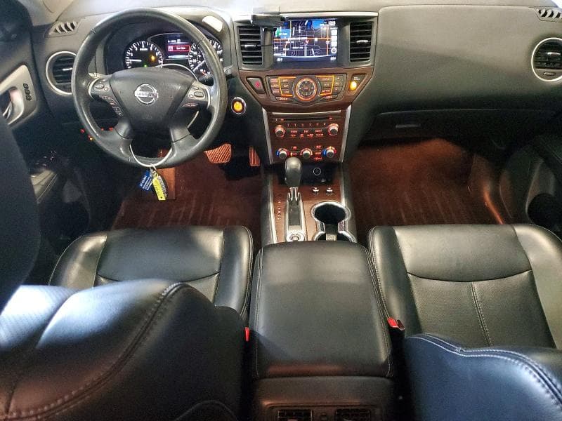 2017 NISSAN PATHFINDER PLATINUM 8