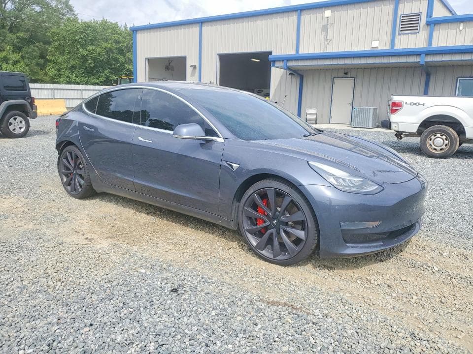 2020 TESLA MODEL 3 4