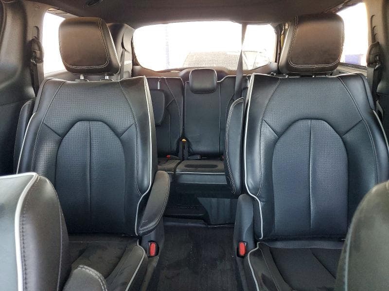2022 CHRYSLER PACIFICA HYBRID LIMITED 10