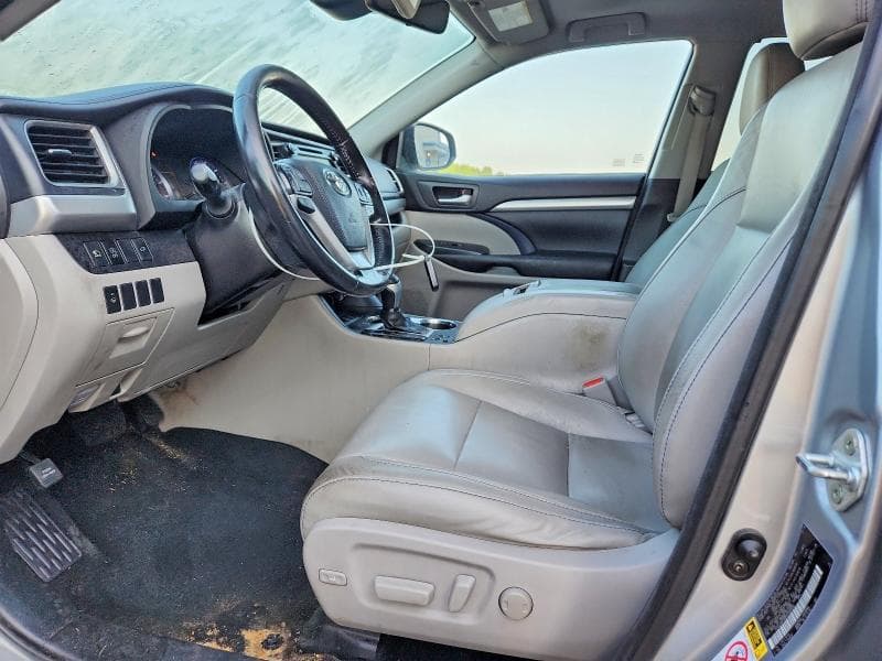 2017 TOYOTA HIGHLANDER XLE 7