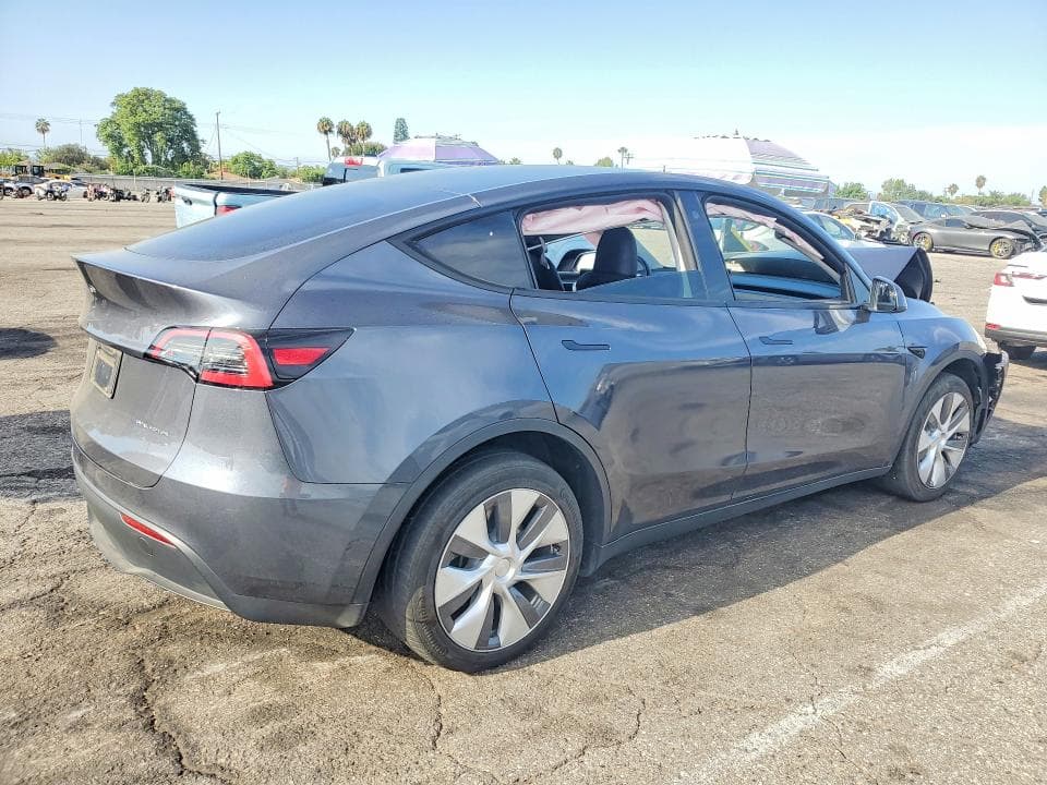 2023 TESLA MODEL Y 3