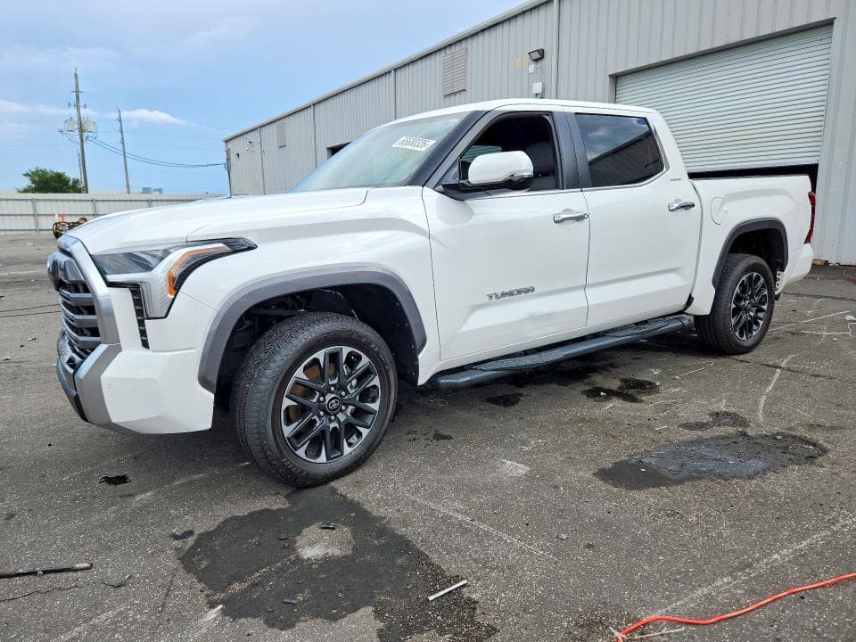 2025 TOYOTA TUNDRA CREWMAX LIMITED
