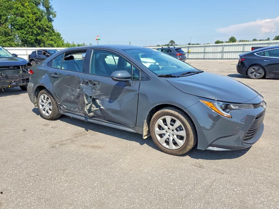 2026 TOYOTA COROLLA LE 4