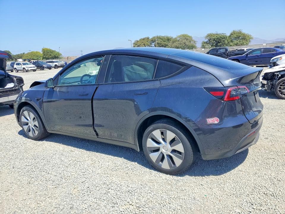2024 TESLA MODEL Y 2
