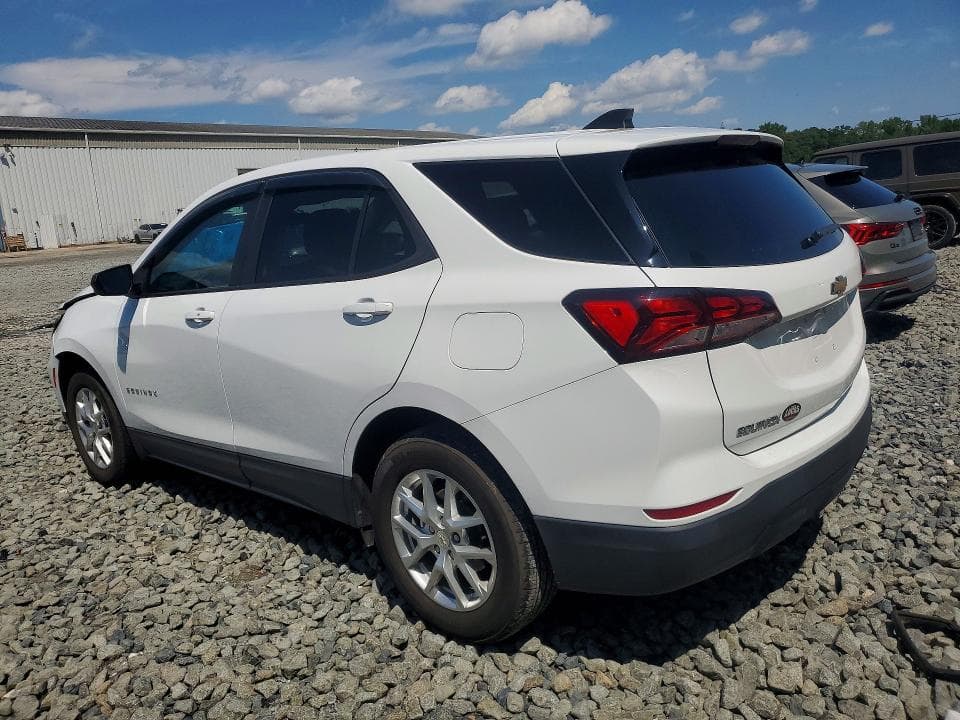 2022 CHEVROLET EQUINOX LS 2