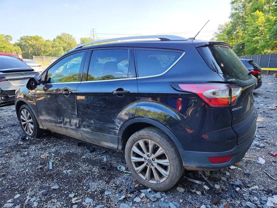 2017 FORD ESCAPE TITANIUM 2