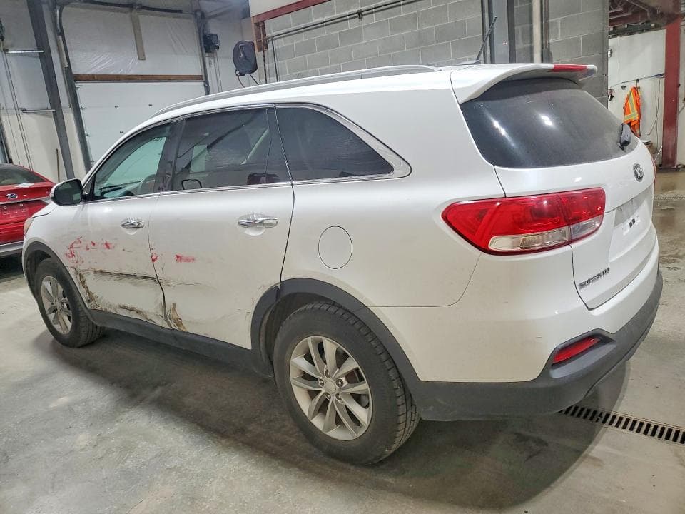 2017 KIA SORENTO LX 2