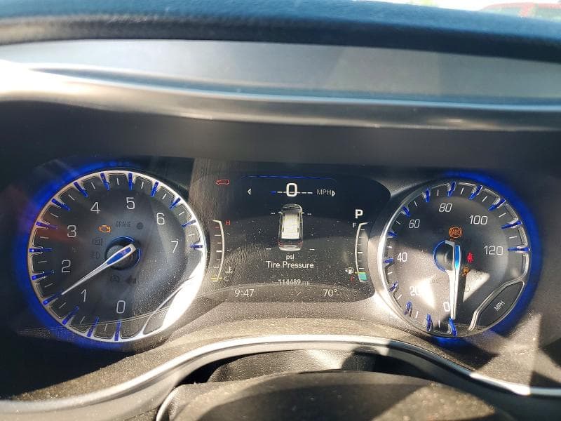 2019 CHRYSLER PACIFICA LIMITED 9