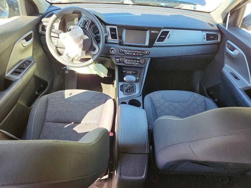 2019 KIA NIRO LX 8