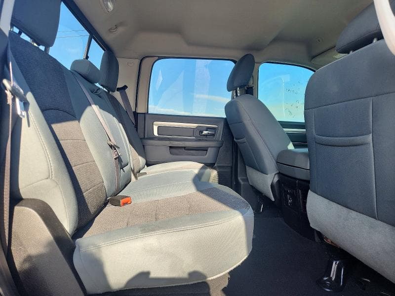 2019 RAM 1500 CLASSIC SLT 10