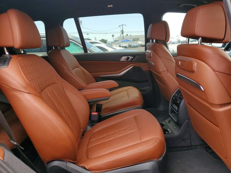 2025 BMW X7 XDRIVE40I 11