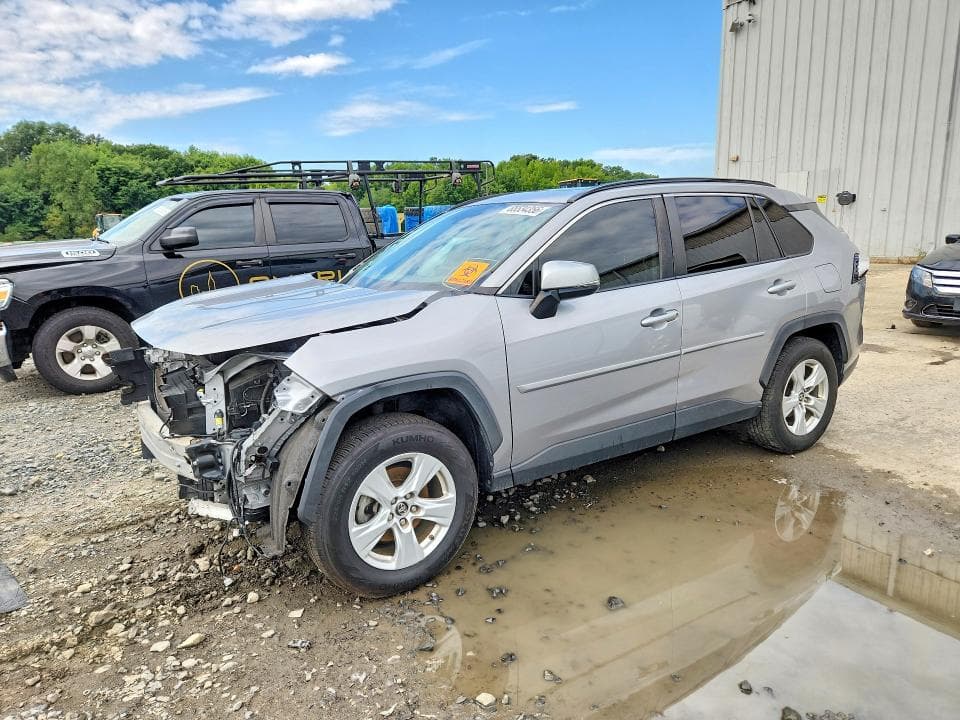 2019 TOYOTA RAV4 XLE - 1