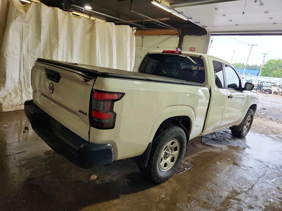 2023 NISSAN FRONTIER S 3