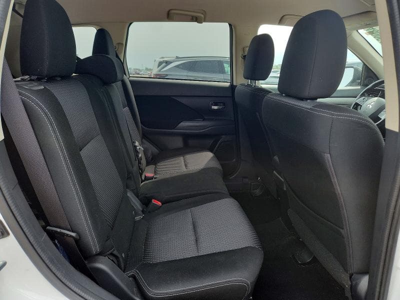 2017 MITSUBISHI OUTLANDER ES 10