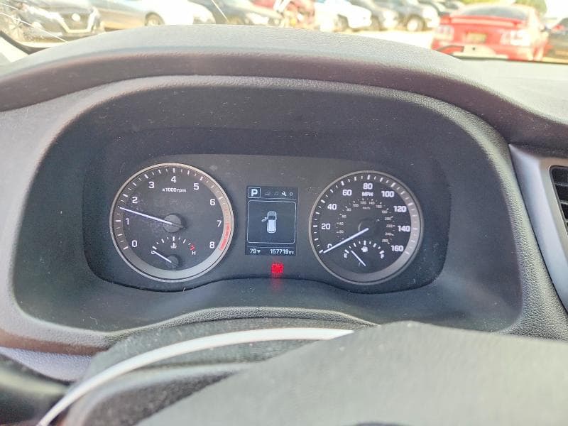 2017 HYUNDAI TUCSON SE 9