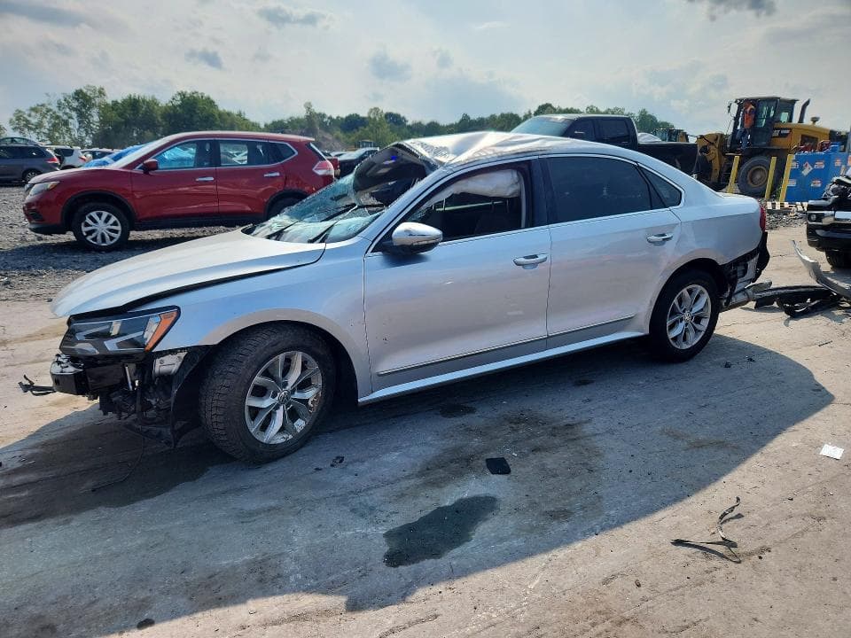 2017 VOLKSWAGEN PASSAT S - 1