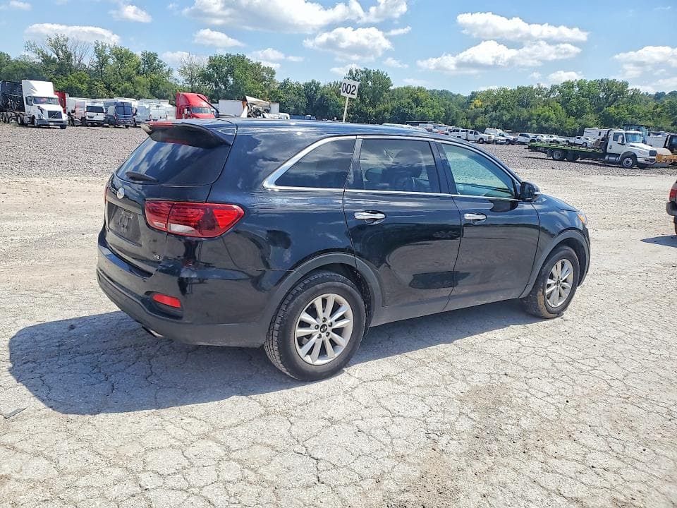 2019 KIA SORENTO LX V6 3