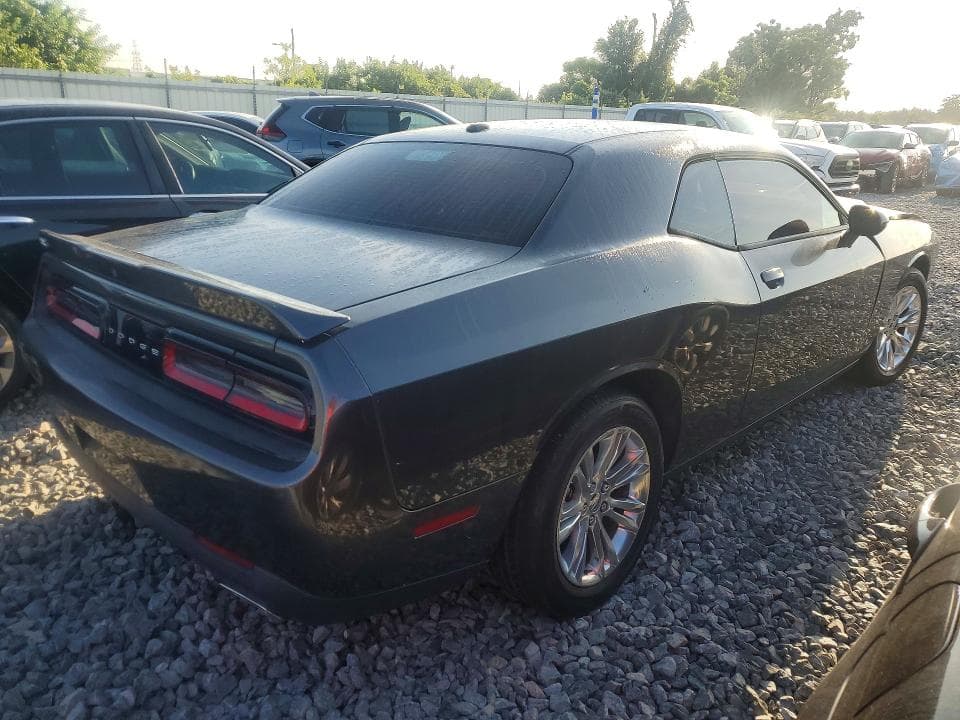 2019 DODGE CHALLENGER SXT 3