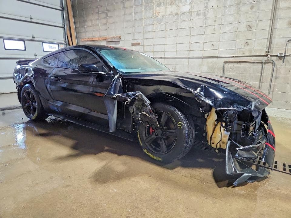 2019 FORD MUSTANG 4