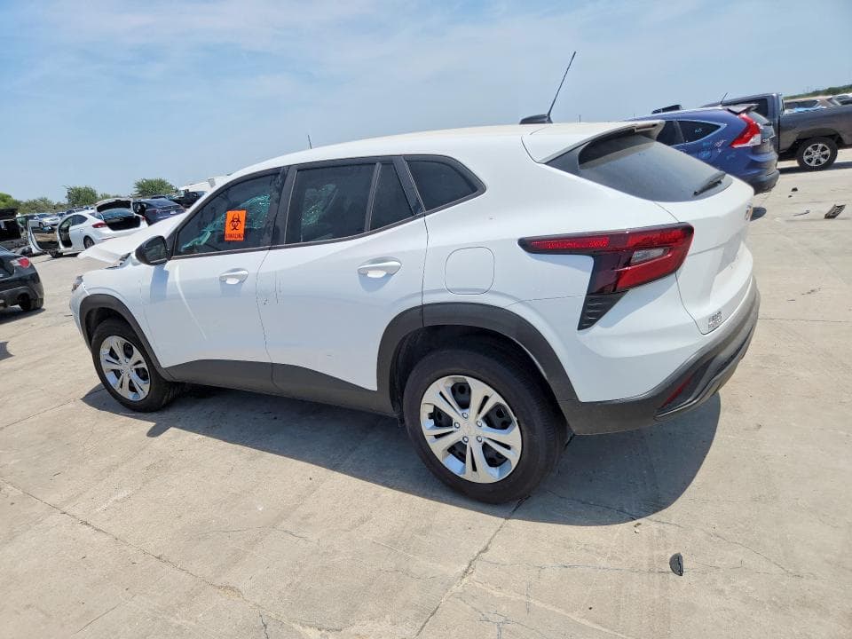 2026 CHEVROLET TRAX LS 2