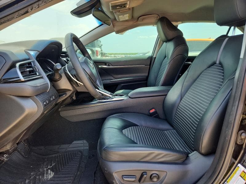2020 TOYOTA CAMRY SE 7