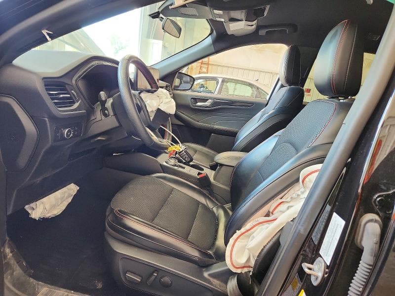 2024 FORD ESCAPE ST LINE SELECT 7