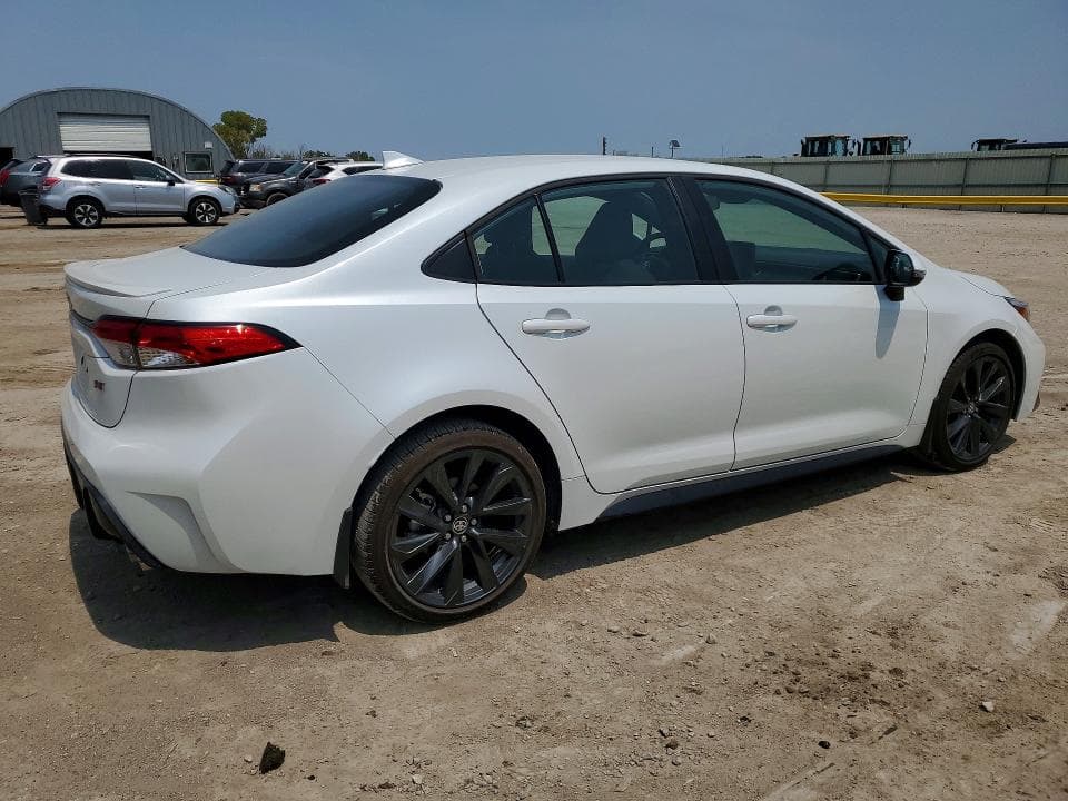 2026 TOYOTA COROLLA SE 3