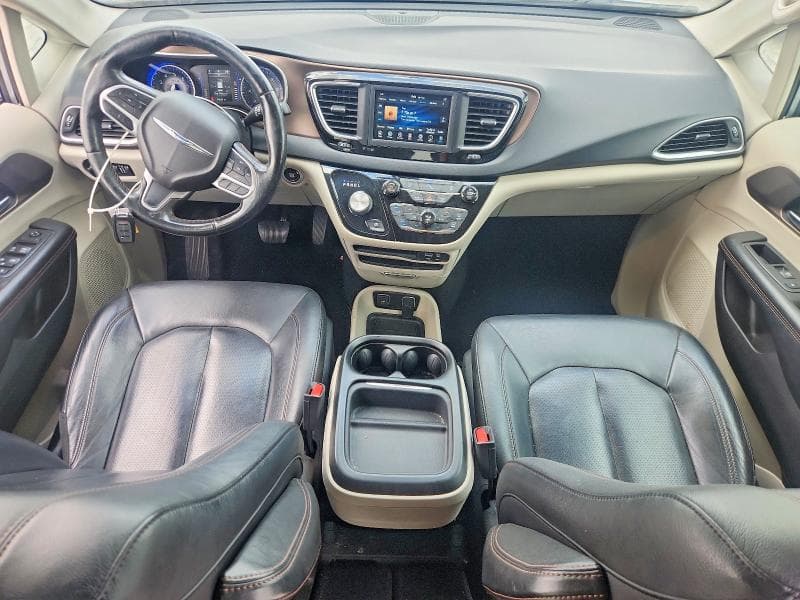2019 CHRYSLER PACIFICA TOURING L 8