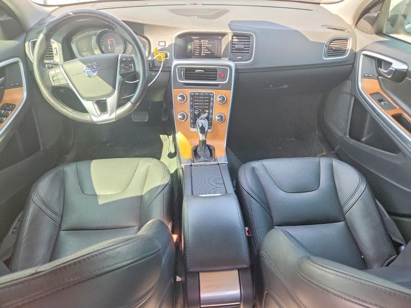 2017 VOLVO S60 PLATINUM 8
