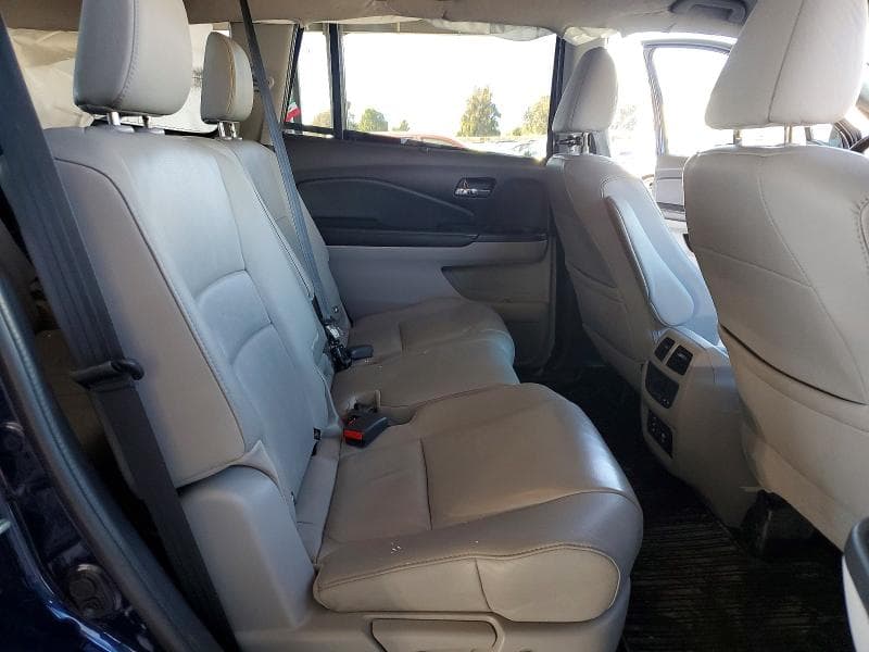 2018 HONDA PILOT TOURING 10