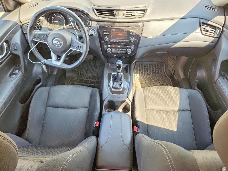2017 NISSAN ROGUE SV 8