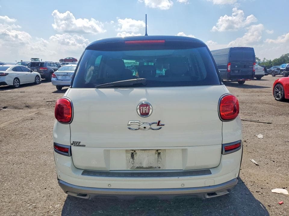 2018 FIAT 500L TREKKING 6