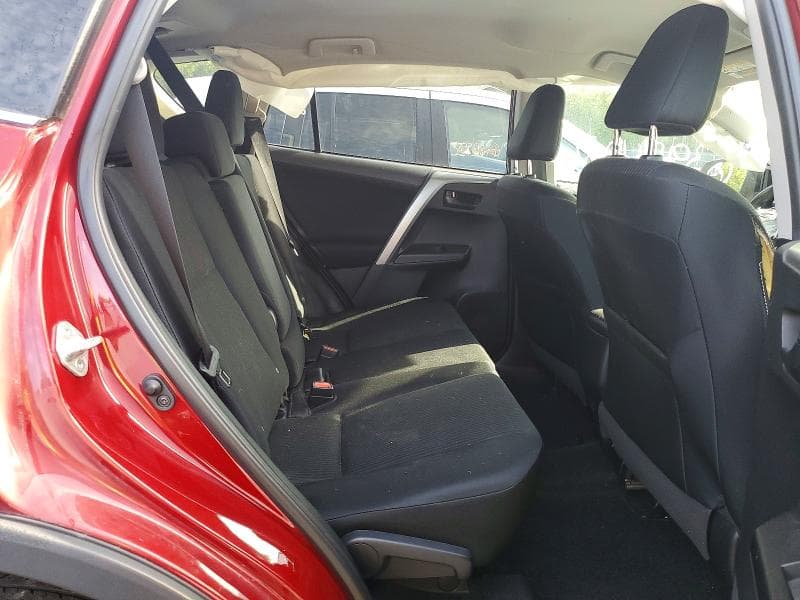 2018 TOYOTA RAV4 LE 11