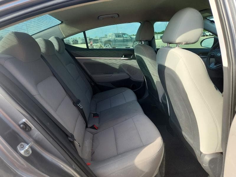 2019 HYUNDAI ELANTRA SEL 10