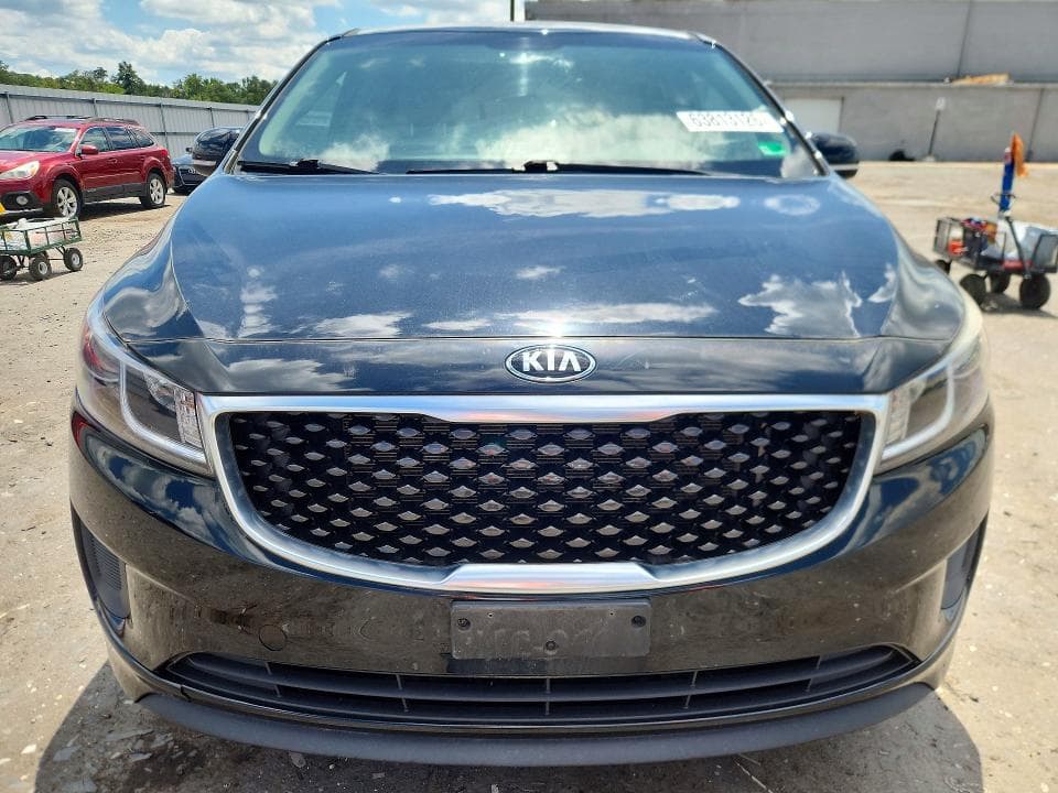 2017 KIA SEDONA LX 5