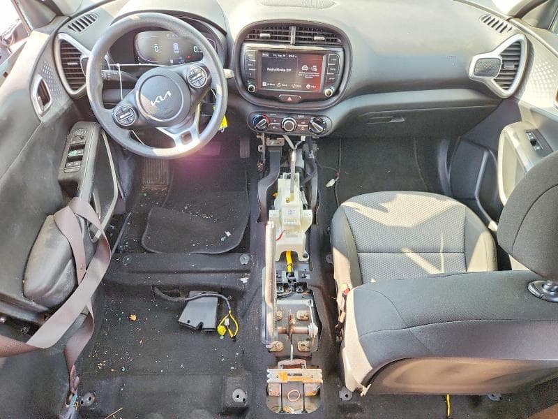 2023 KIA SOUL LX 8