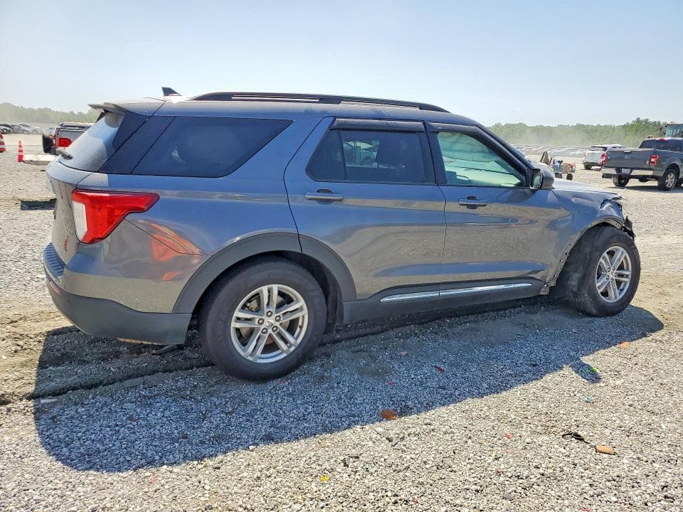 2021 FORD EXPLORER XLT 3