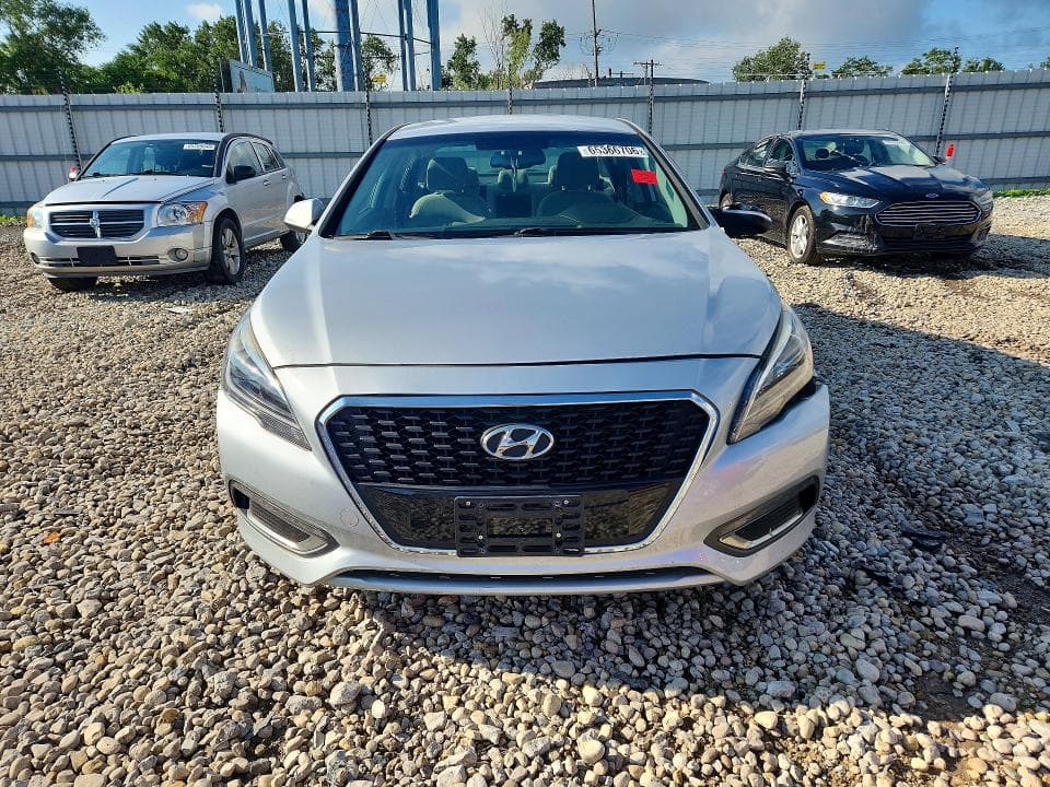2017 HYUNDAI SONATA HYBRID SE 5