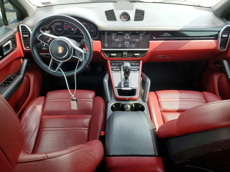 2020 PORSCHE CAYENNE 8