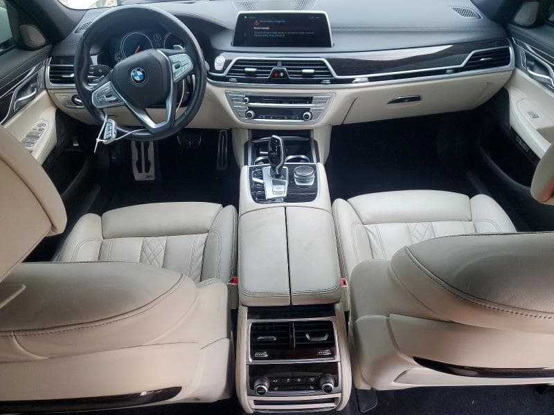 2018 BMW 750 XI 8