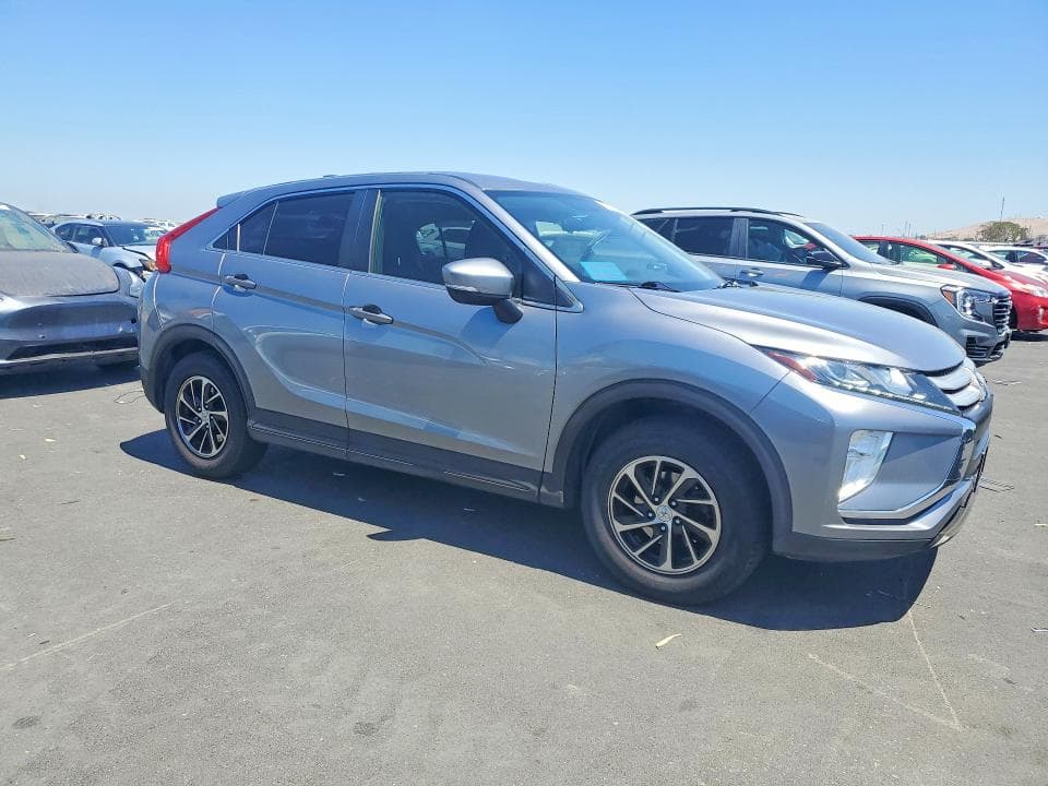 2020 MITSUBISHI ECLIPSE CROSS ES 4