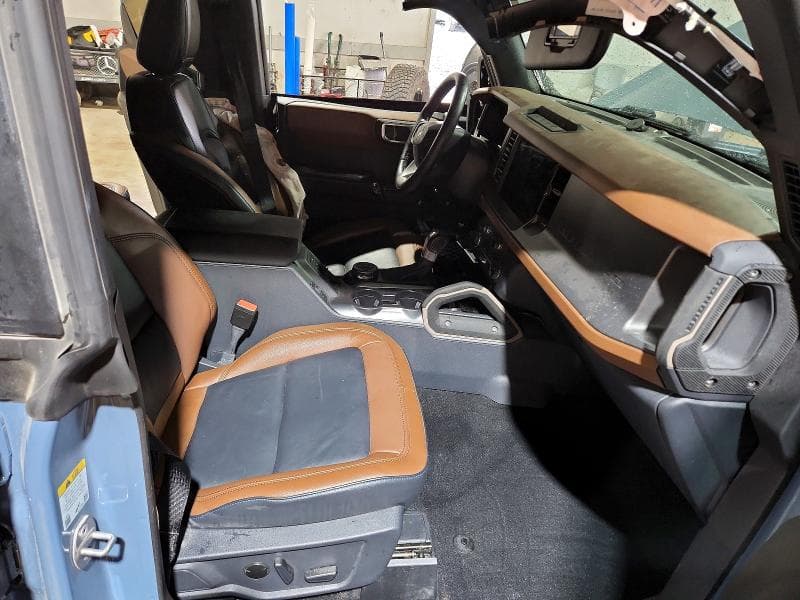2024 FORD BRONCO OUTER BANKS 7