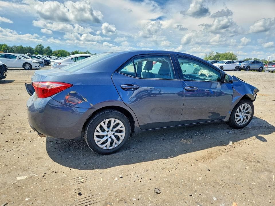 2018 TOYOTA COROLLA LE 3