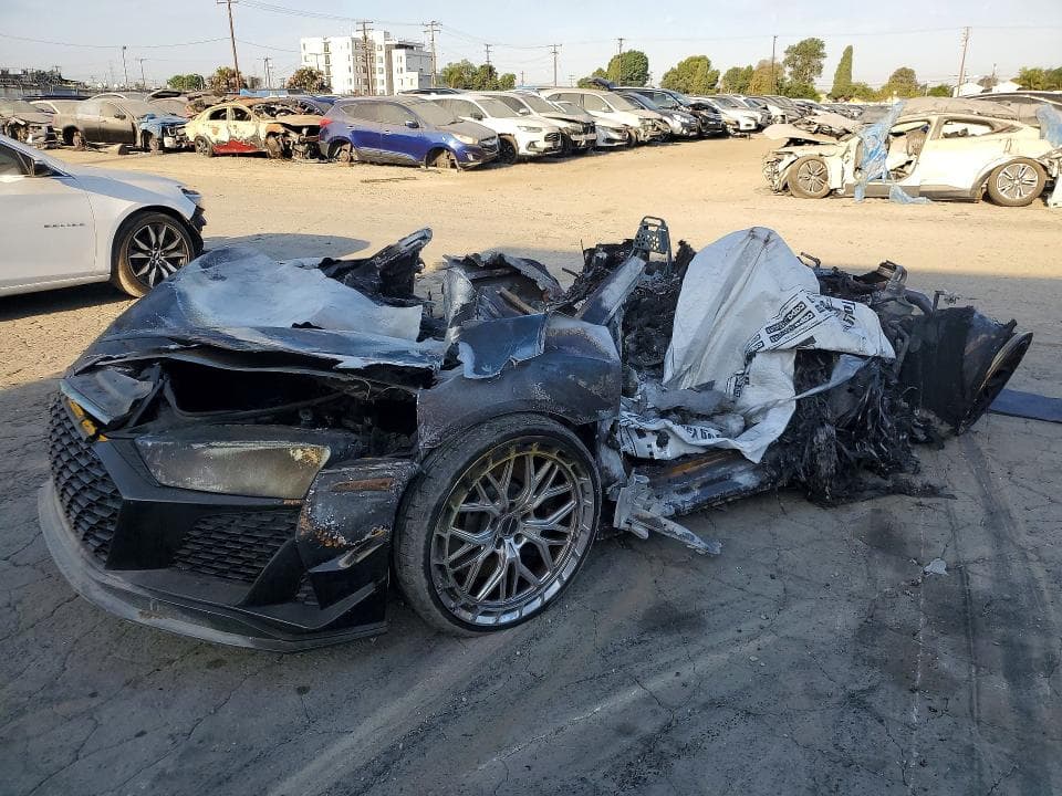 2022 AUDI R8