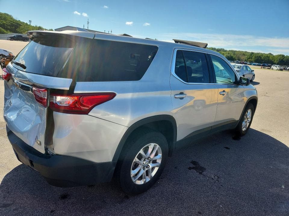 2021 CHEVROLET TRAVERSE LS 3