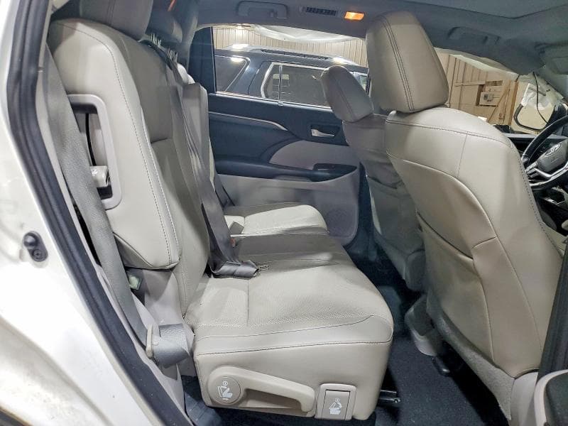 2019 TOYOTA HIGHLANDER LIMITED PLATINUM 11